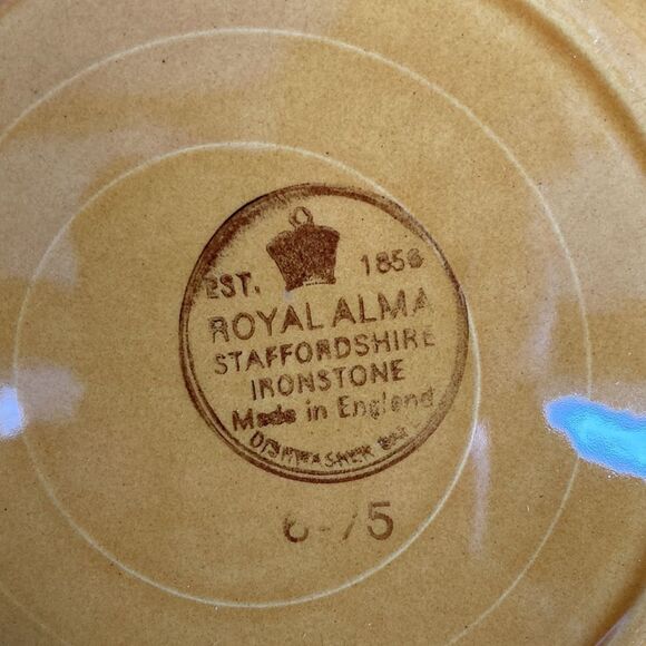 Vintage MCM Royal‎ Alma Staffordshire Ironware Cups and Sucers Set of 4 - Picture 12 of 16